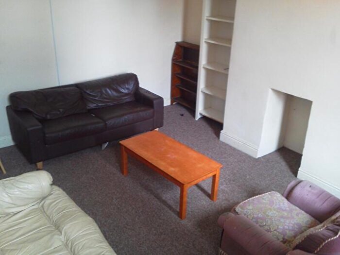 4 Bedroom Terraced House To Rent In Royal Park Avenue, Hyde Park, Leeds, LS6