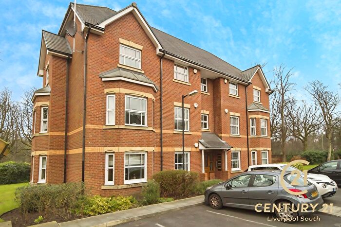 2 Bedroom Flat For Sale In Pennyford Drive, Mossley Hill, Liverpool, L18