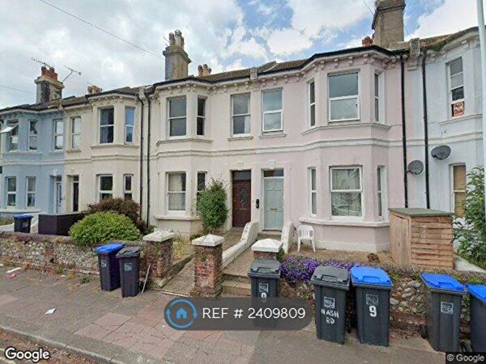 1 Bedroom Flat To Rent In Ashdown Road, Worthing, BN11