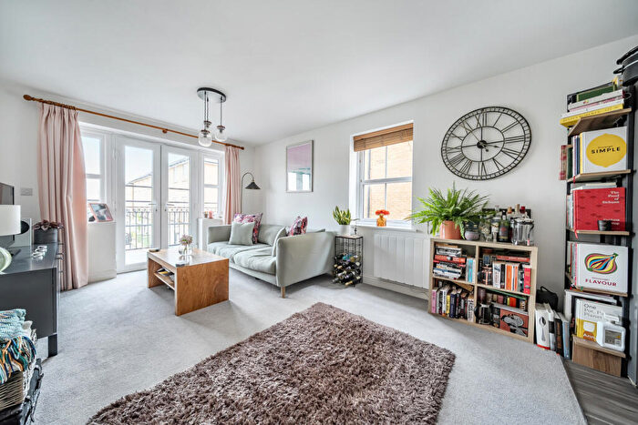 2 Bedroom Apartment For Sale In Sayers Way, Erith, DA8