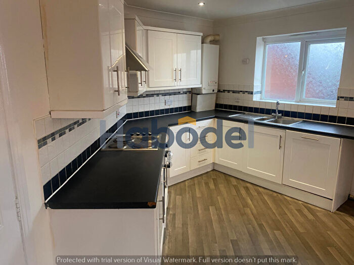 2 Bedroom Flat To Rent In Cambridge Court, Tindale Crescent, Bishop Auckland, DL14