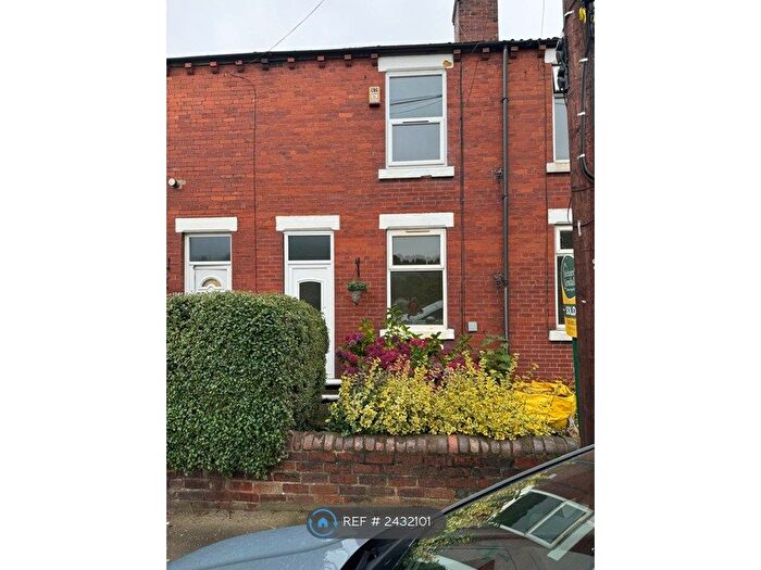 2 Bedroom Terraced House To Rent In Aberford Road, Stanley, Wakefield, WF3