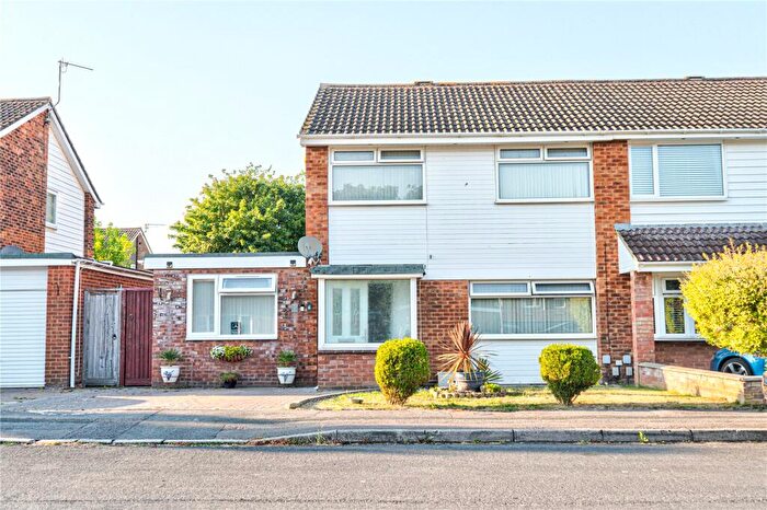 4 Bedroom Semi-Detached House For Sale In Roche Close, Liden, Swindon, Wiltshire, SN3