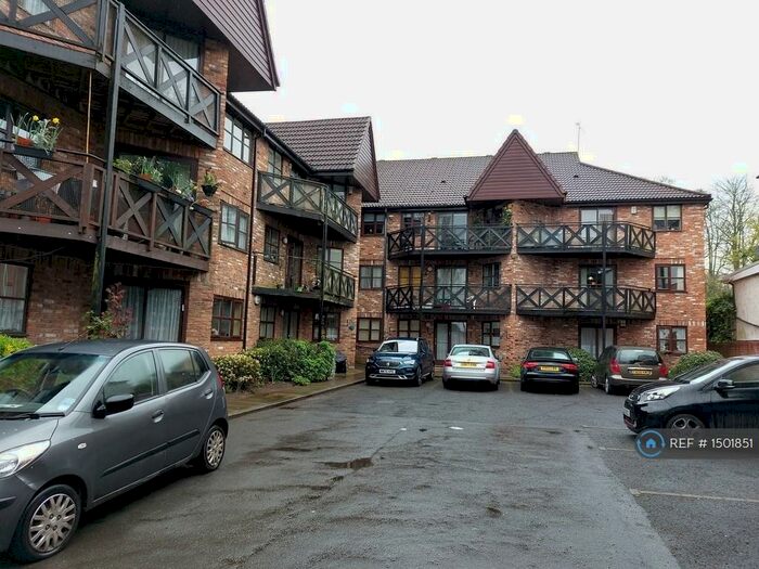 2 Bedroom Flat To Rent In Tower Grange, Salford, M7