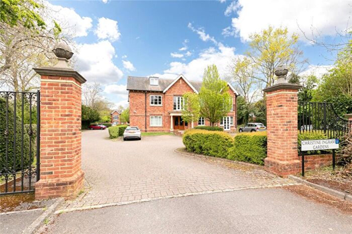 2 Bedroom Apartment To Rent In Christine Ingram Gardens, Bracknell, Berkshire, RG42