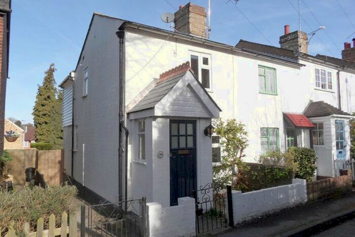 2 Bedroom Cottage To Rent In Sandy Lane, Sevenoaks TN13