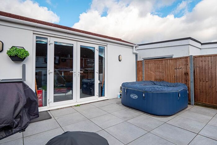 3 Bedroom Terraced House For Sale In Jubilee Avenue, Portsmouth, PO6