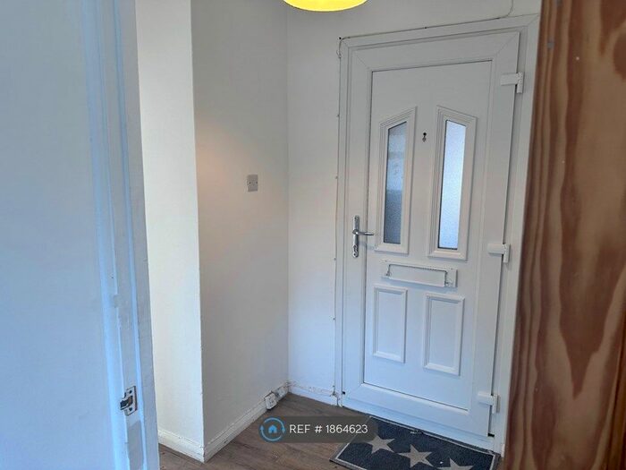 2 Bedroom Flat To Rent In Marlowes, Hemel Hempstead, HP1