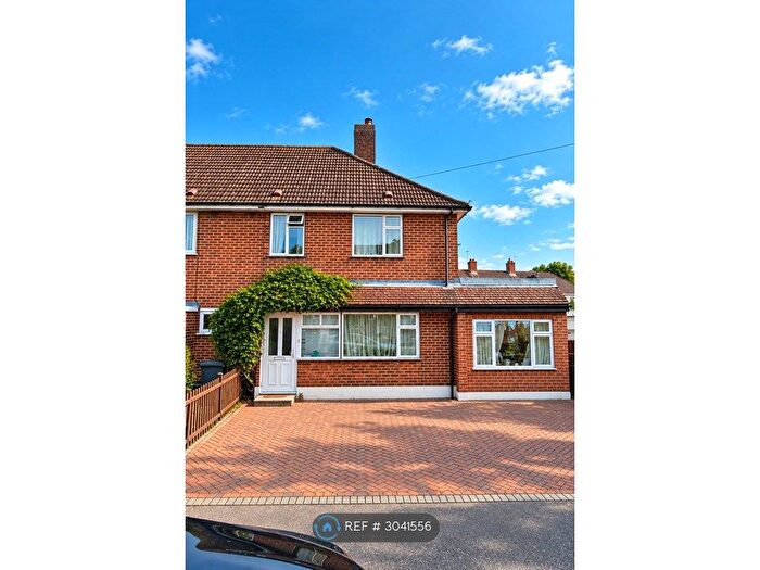 6 Bedroom Semi-Detached House To Rent In Greenwood Avenue, Waltham Cross, EN7
