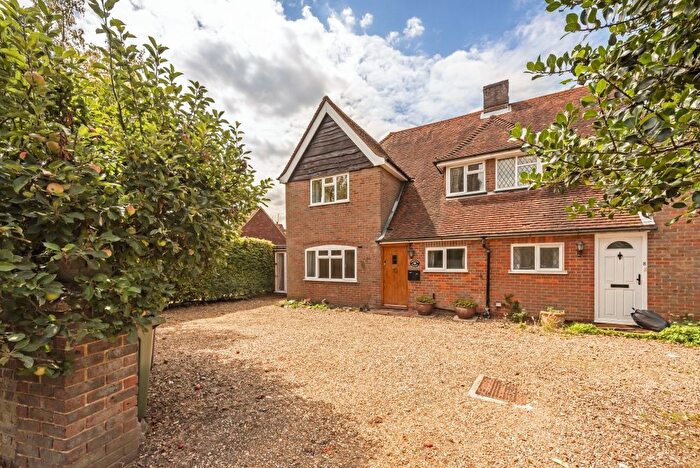 3 Bedroom Cottage For Sale In Church Street, Old Amersham, HP7