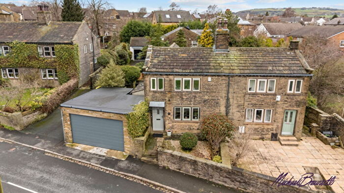 3 Bedroom Semi-Detached House For Sale In Whitehill Green, Halifax, HX2