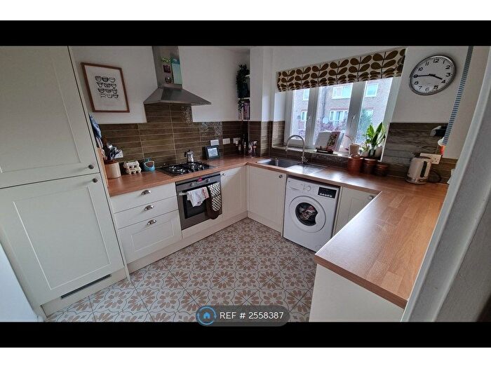 1 Bedroom Flat To Rent In Tiverton Road, London, N15