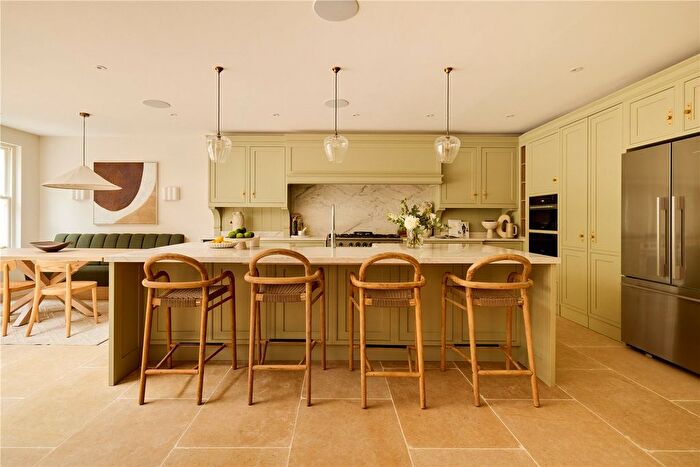 5 Bedroom Terraced House To Rent In Netherton Grove, Chelsea, SW10
