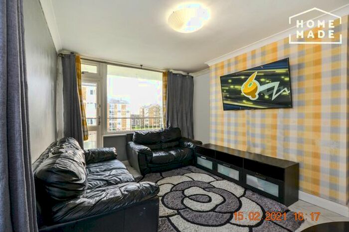 2 Bedroom Flat To Rent In Casterbridge Road, Greenwich, SE3