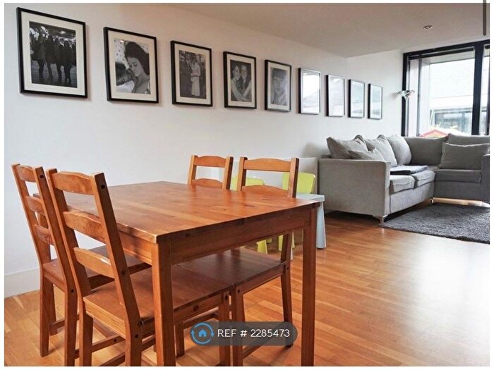 2 Bedroom Terraced House To Rent In Reservoir Street, Salford, M6