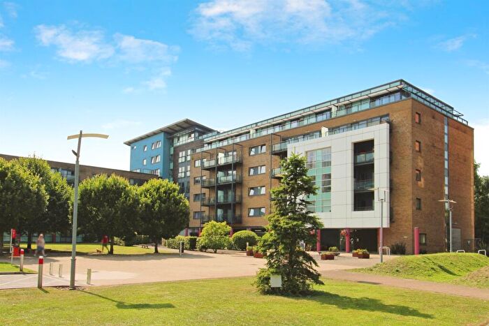 1 Bedroom Flat For Sale In Ferry Court, Cardiff, CF11