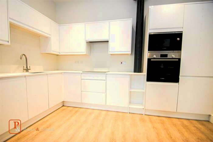 1 Bedroom Flat To Rent In Maponite Buildings, Hawkins Road, Colchester, Essex, CO2