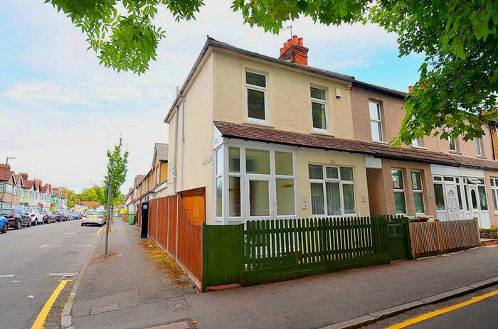2 Bedroom End Of Terrace House To Rent In Bushey Lane, Sutton, Surrey, SM1