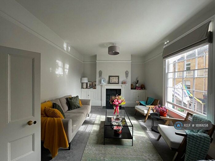 2 Bedroom Maisonette To Rent In Lambridge Buildings, Bath, BA1