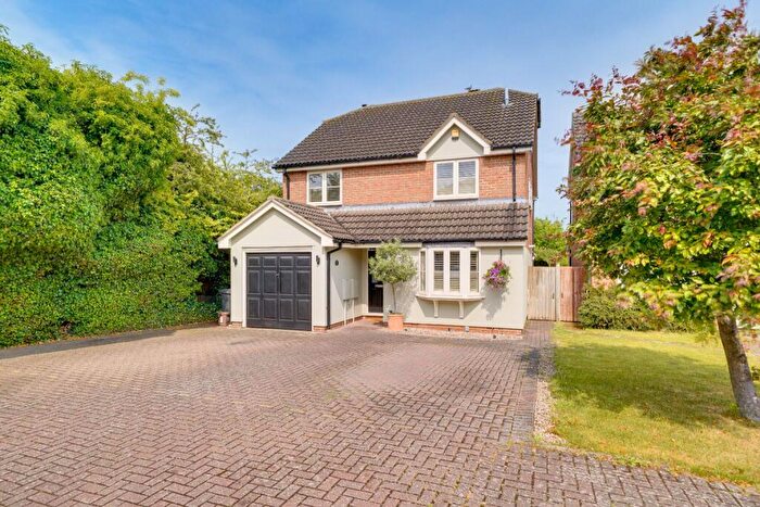4 Bedroom Detached House For Sale In Bannister Gardens, Royston, SG8