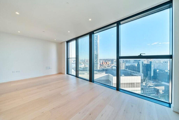 1 Bedroom Apartment To Rent In Hampton Tower, Canary Wharf, E14