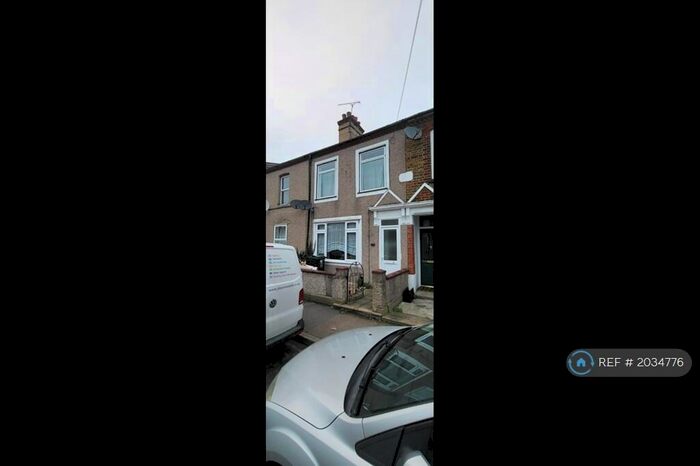 3 Bedroom Terraced House To Rent In Milton Road, Swanscombe Ebbsfleet, DA10
