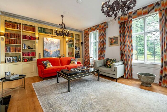 6 Bedroom Country House For Sale In Church Road, Snitterfield, Stratford-upon-Avon, CV37