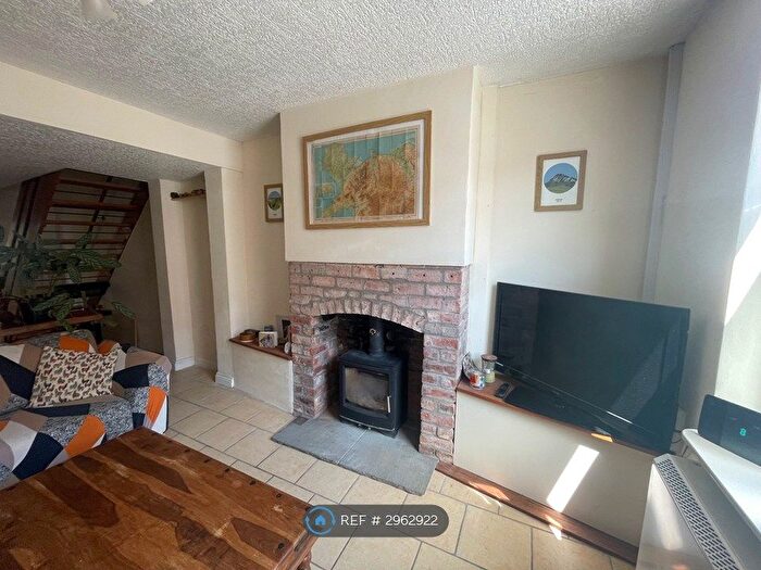 2 Bedroom Terraced House To Rent In College Street, Grantham, NG31