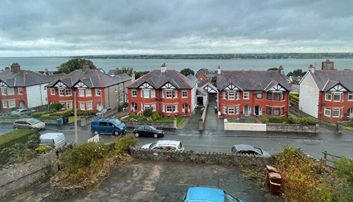 1 Bedroom Apartment For Sale In St. Davids Road, Caernarfon, Gwynedd, LL55
