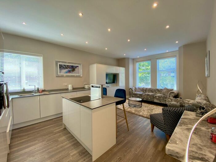 1 Bedroom Flat To Rent In Westwood Court, Waterloo Road, Southport, Merseyside., PR8