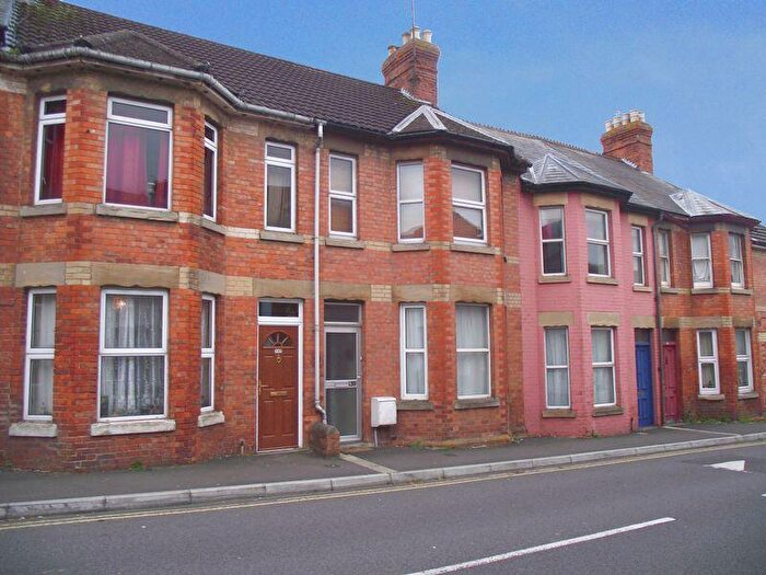 3 Bedroom Terraced House To Rent In Huish, Yeovil, BA20