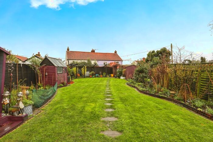 3 Bedroom Semi-Detached House For Sale In The Street, Ashfield, Stowmarket, IP14