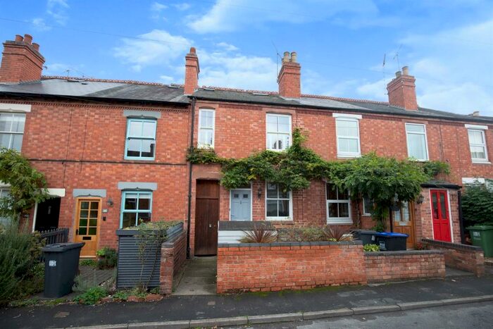 4 Bedroom House To Rent In Henry Street, Kenilworth, CV8