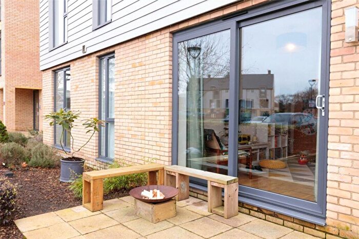 2 Bedroom Flat To Rent In Allwoods Place, Hitchin, Hertfordshire, SG4