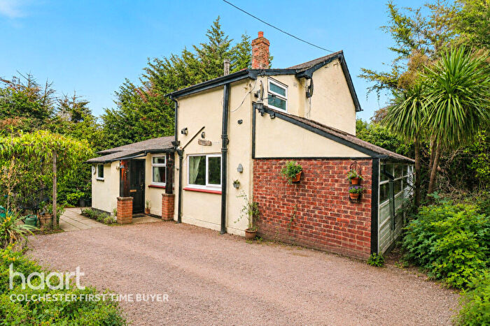 2 Bedroom Cottage For Sale In Harpers Hill, Colchester, CO6