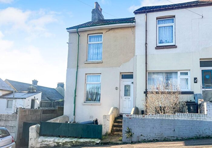 3 Bedroom End Of Terrace House For Sale In Widred Road, Dover, Kent, CT17