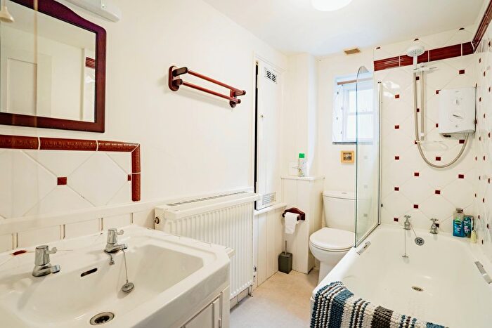 2 Bedroom End Of Terrace House For Sale In Bull Hill, Fowey, Cornwall, PL23