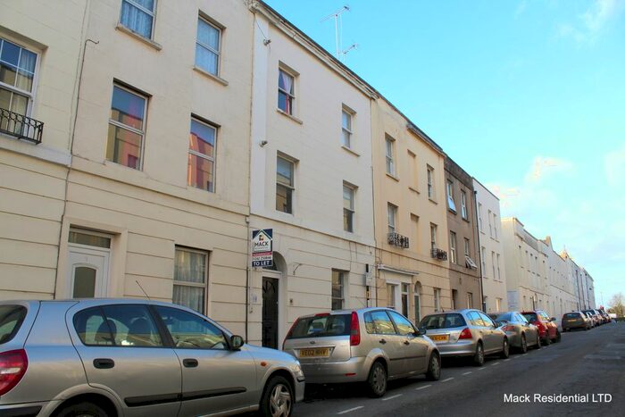 1 Bedroom Flat To Rent In St. Georges Street, Cheltenham GL50