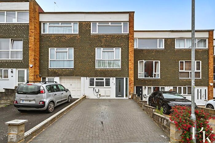 4 Bedroom Terraced House For Sale In Goldstone Lane, Hove, BN3