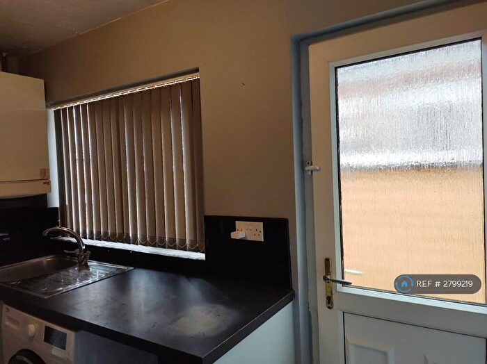 2 Bedroom Terraced House To Rent In London Road, Stoke-On-Trent, ST4