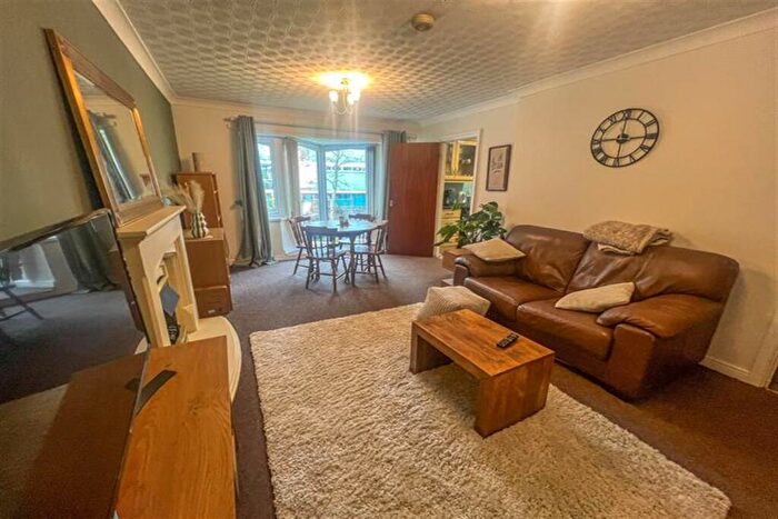 2 Bedroom Apartment For Sale In Manor Court, South Shields, NE33