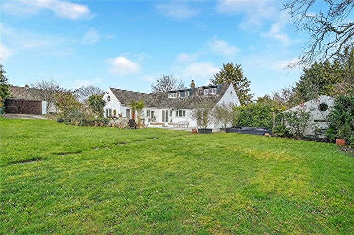 2 Bedroom Semi Detached House To Rent In Bull Cross Ride, Enfield, EN7