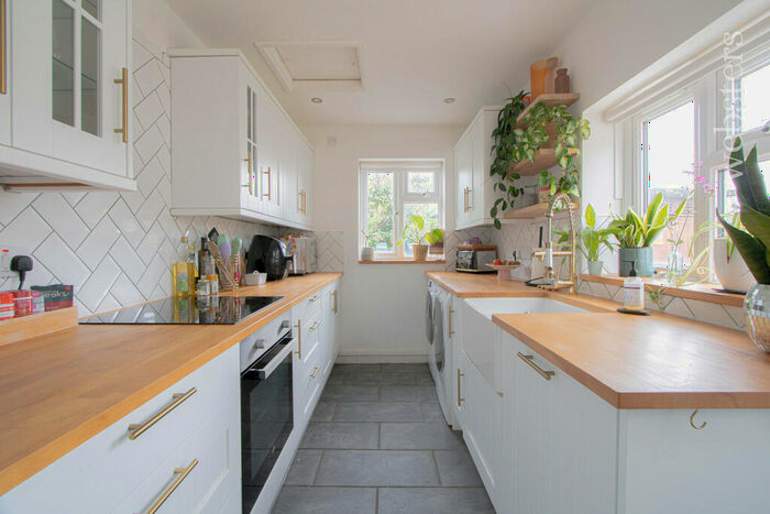 2 Bedroom Semi-Detached Bungalow For Sale In Gipsies Lane, Ludham, NR29