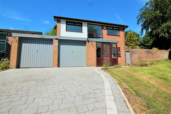 4 Bedroom Detached House To Rent In Sweetloves Grove, Bolton, BL1
