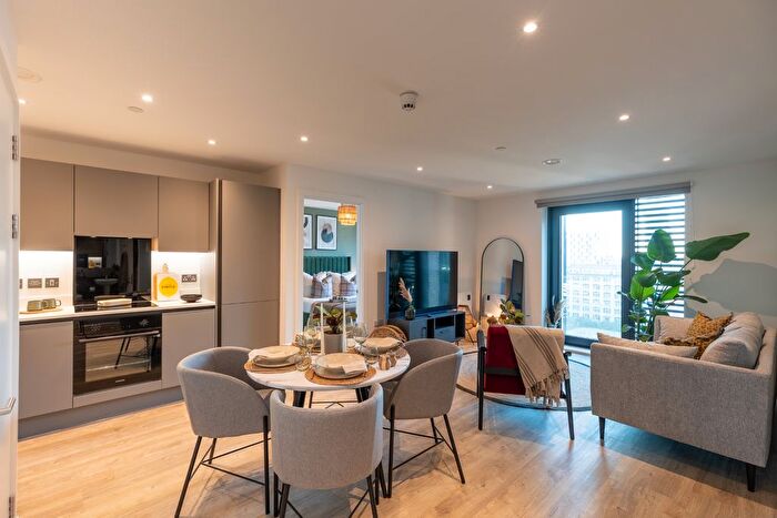 2 Bedroom Flat To Rent In Pall Mall, Liverpool, L3