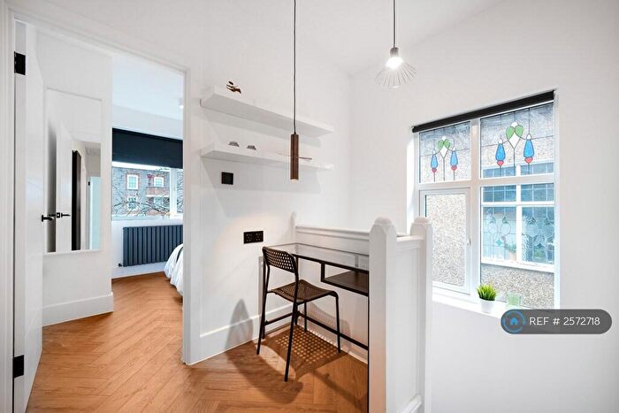 2 Bedroom Maisonette To Rent In Martin Way, Morden, SM4