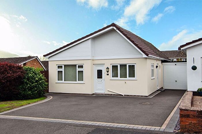 2 Bedroom Detached Bungalow For Sale In Cranfield Road, Burntwood, WS7