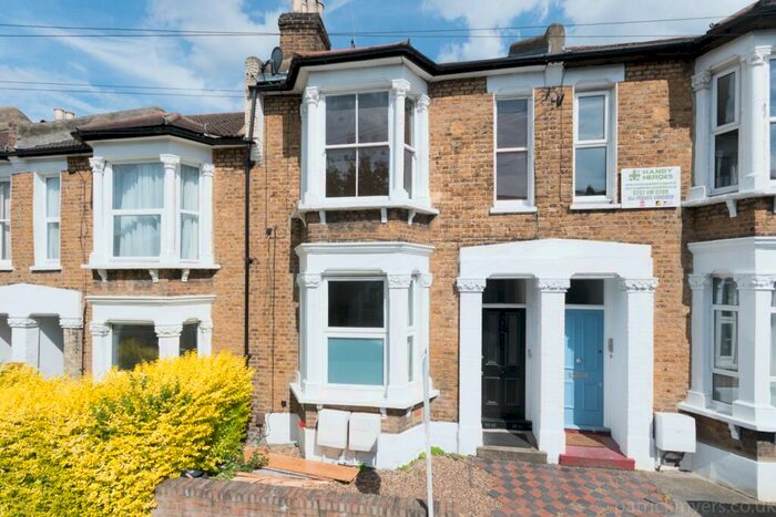 2 Bedroom Flat To Rent In Landcroft Road London, SE22