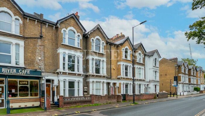 3 Bedroom Maisonette To Rent In Stoke Newington Church Street, London, N16