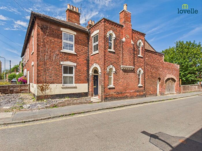 4 Bedroom End Of Terrace House To Rent In Church Street, Market Rasen, LN8